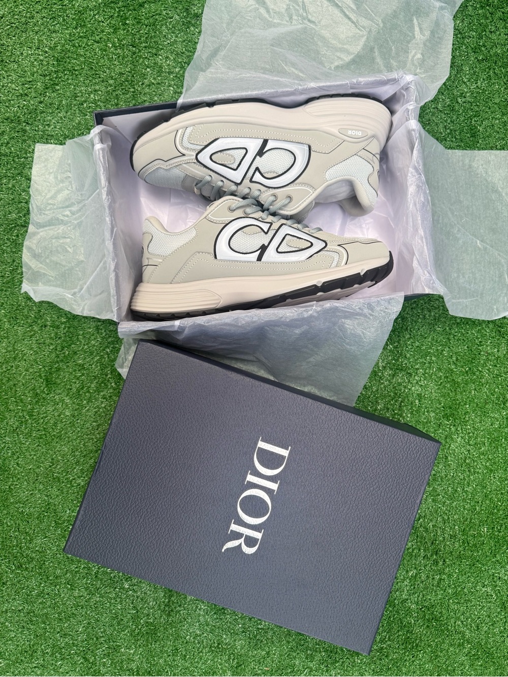 Dior Men’s Cream and Gray Low-Top CD Sneaker.   Size 42 Brand New